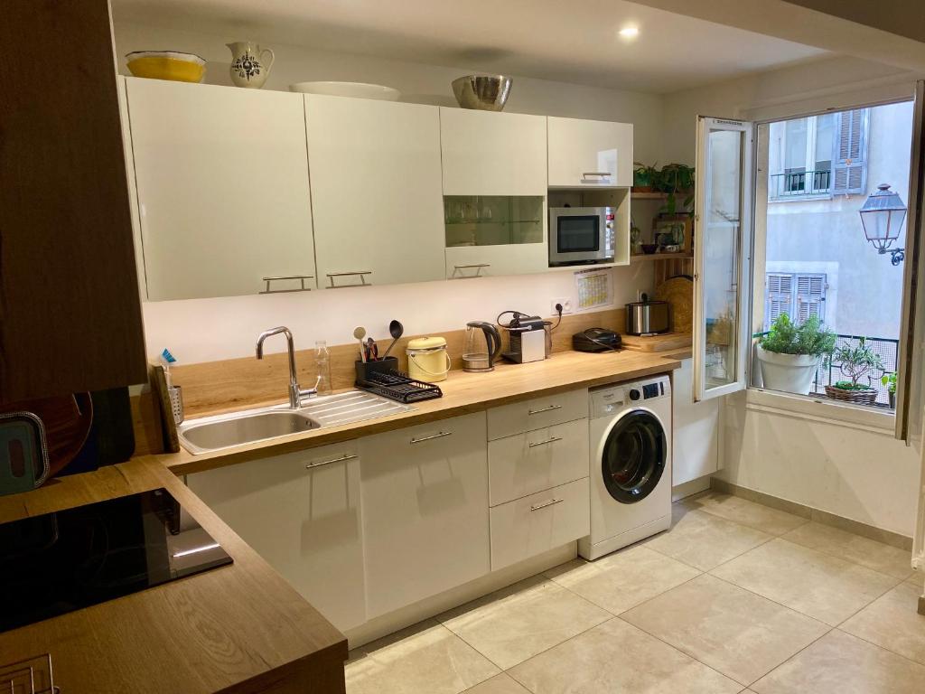 Au cœur du Vieux Nice, 3 chambres au calme, grand appartement - 5