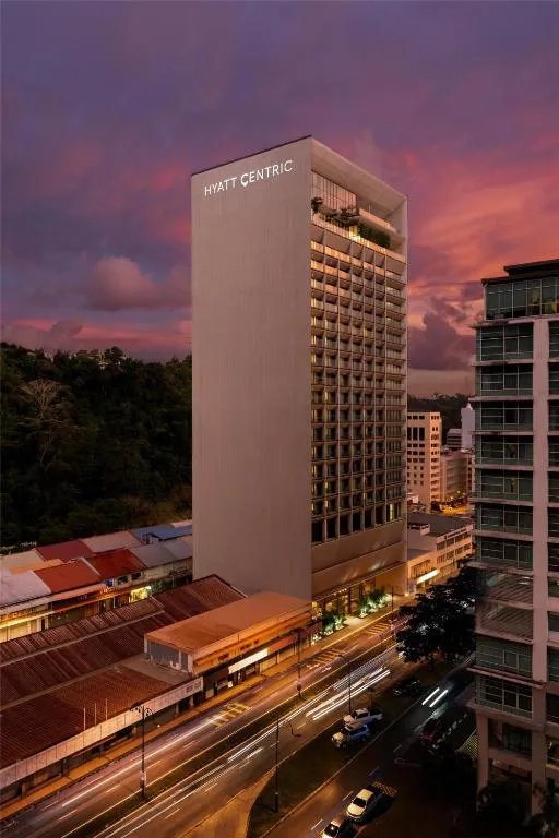Hyatt Centric Kota Kinabalu，位于哥打京那巴鲁的酒店