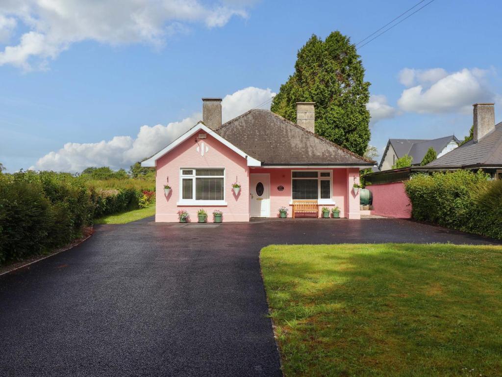 Rosemont, Adare