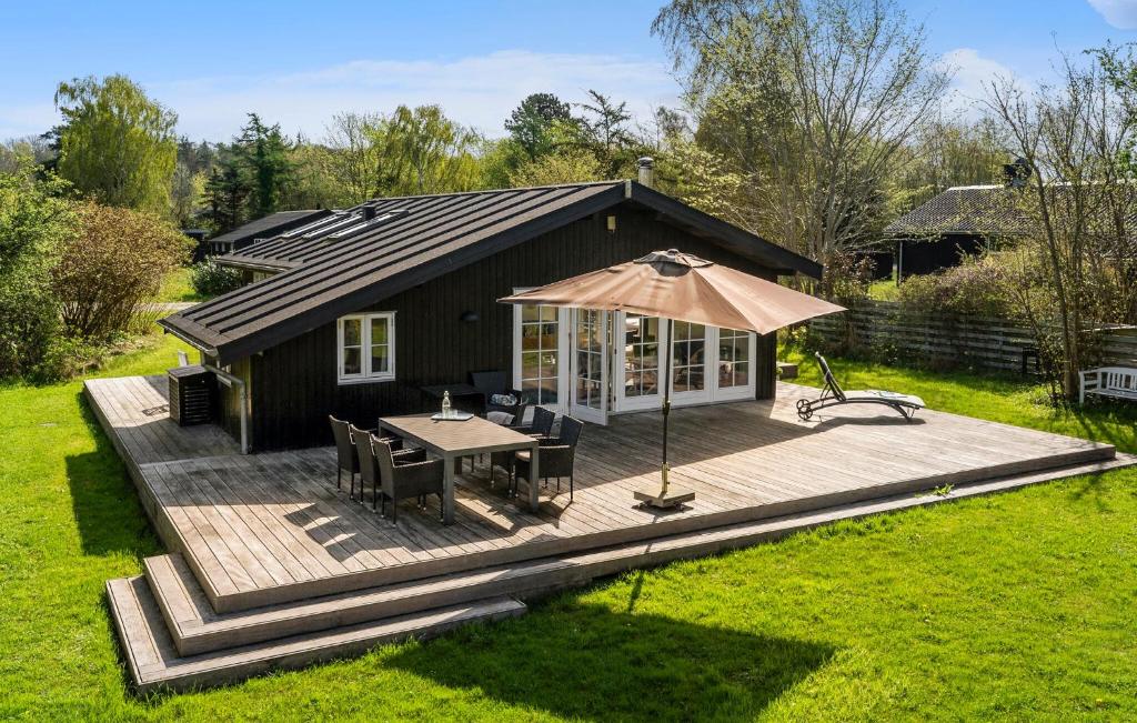 Nice Home In Samsø With Wifi, Sælvig