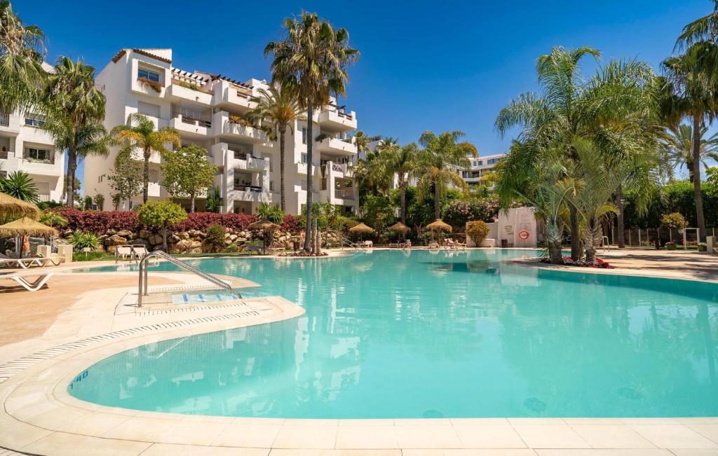 Cozy Apartment In Estepona With Wifi - 2