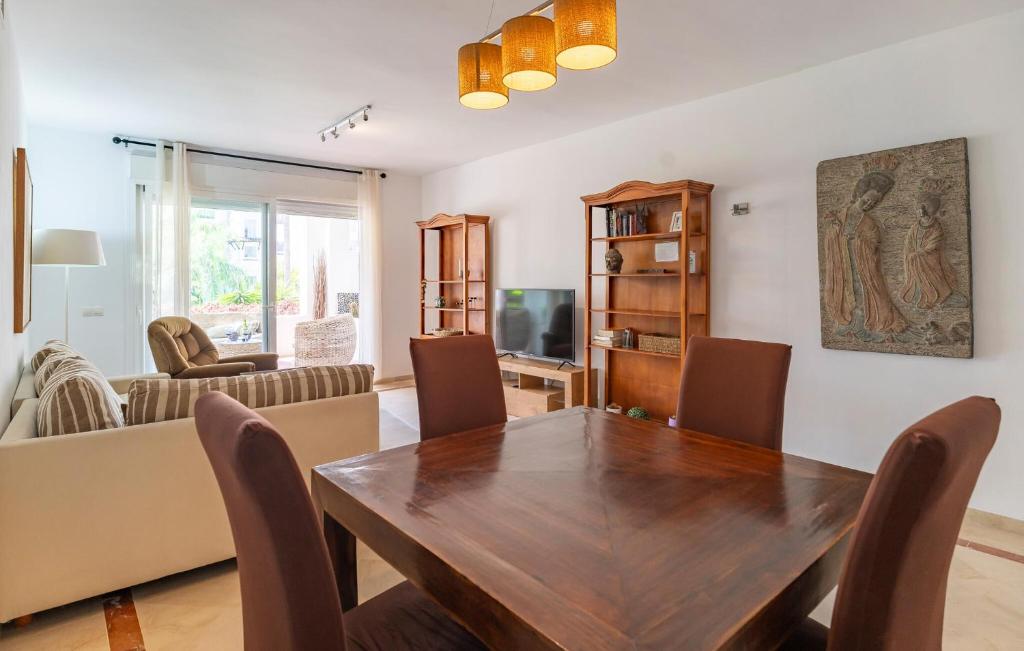 Cozy Apartment In Estepona With Wifi - 5