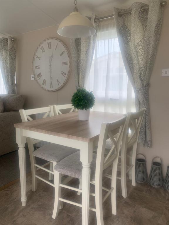 Caravan by the Sea B30, Kinmel Bay