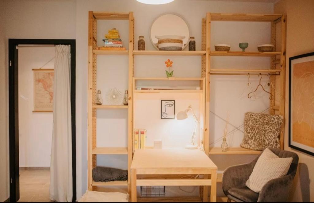 Gemütliche zentrumsnahe Wohnung, eigene Terrasse, Kolín nad Rýnem