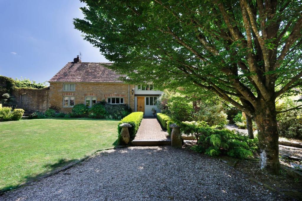 Honeybridge House, Yarlington