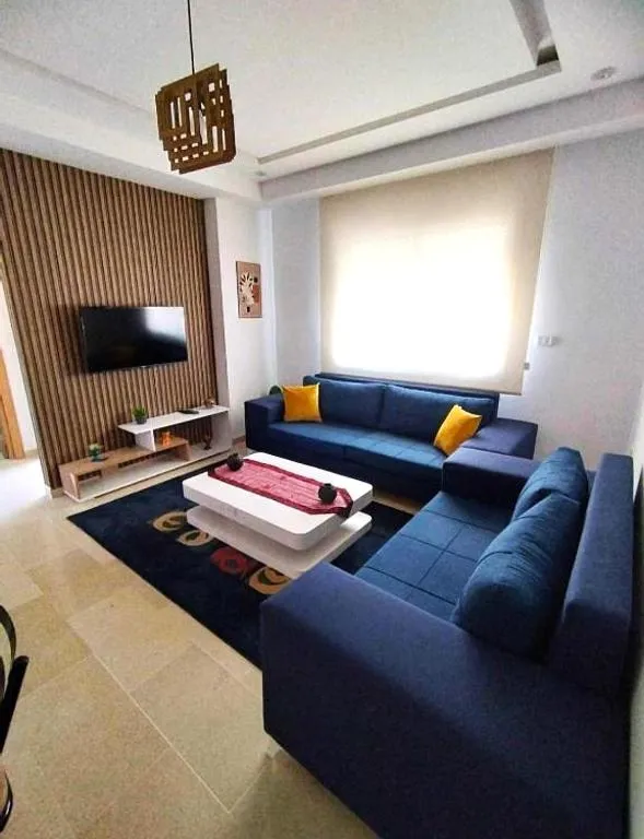 Luxueux S1 Mourouj 6，位于Nassene Sghira的酒店