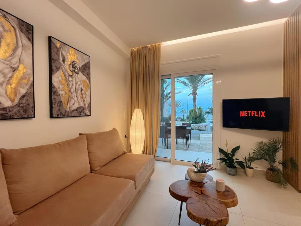 Luma - Beachfront Apartment, Panormos Rethymno