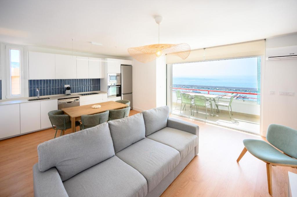 Skymar Palmeras 2 bedrooms & pool by 10Tosea - 5