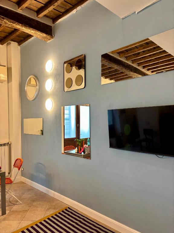 188FlorenceApartment - 5