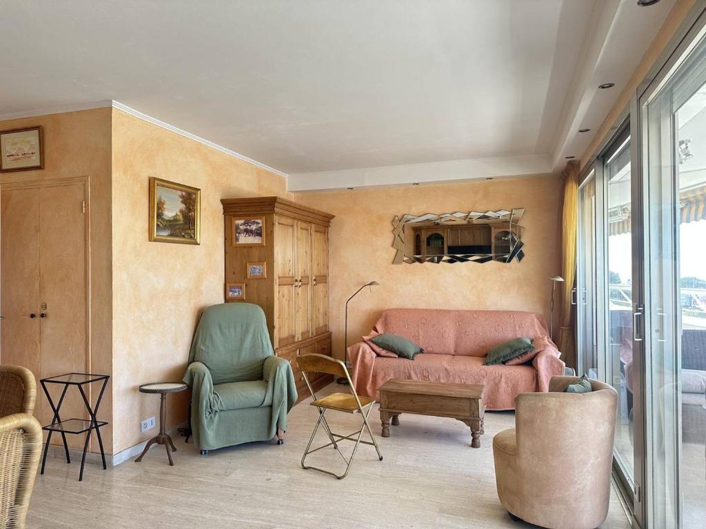 Appartement spacieux avec terrasse vue port, parking inclus - FR-1-252A-133 - 2
