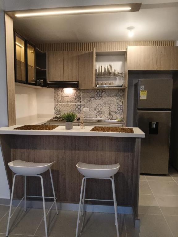 Apto amoblado con aire, piscina y parqueadero en Valledupar - 5