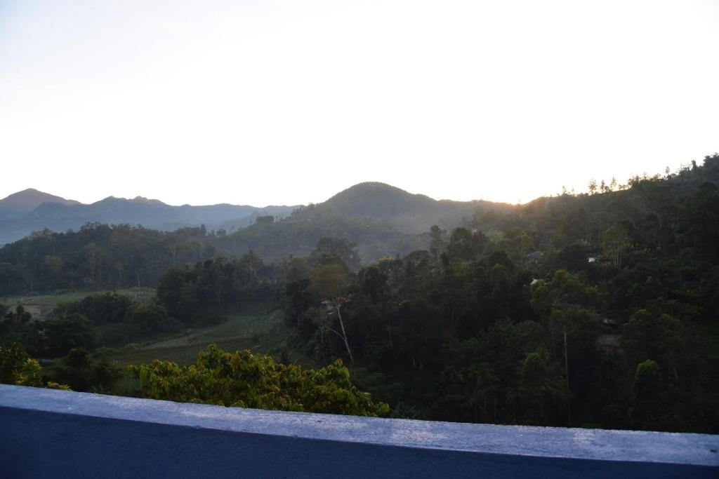 Paramount family, Kumbalwela