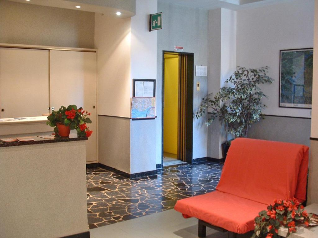 Holiday Residence photo