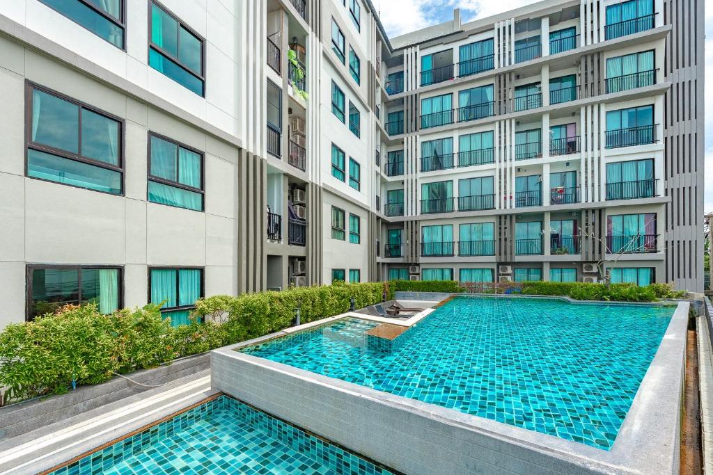 C203 Prime Area Near Beach, Dining & Shops, Ban Thalat Choeng Thale