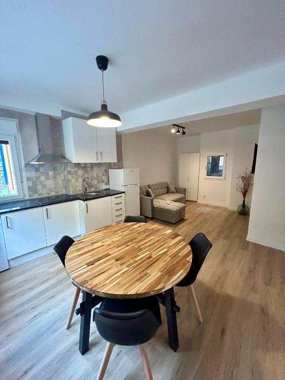 Del Valle 2, Cudillero