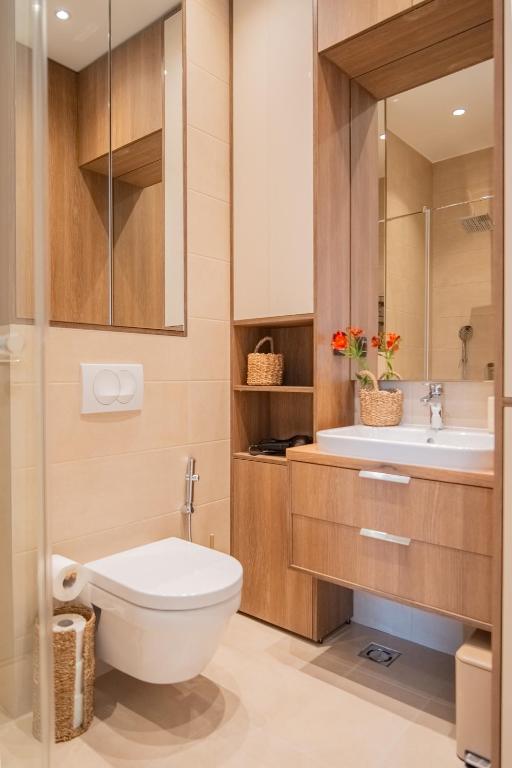 VIRA Bright and Airy 2BR Home with Terrace in Tivat - 4