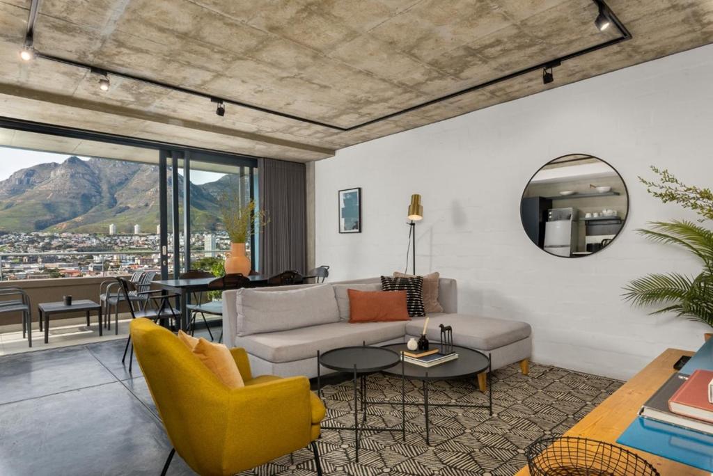 Table Mountain Views & Rooftop Pool Retreat, Kapské Město