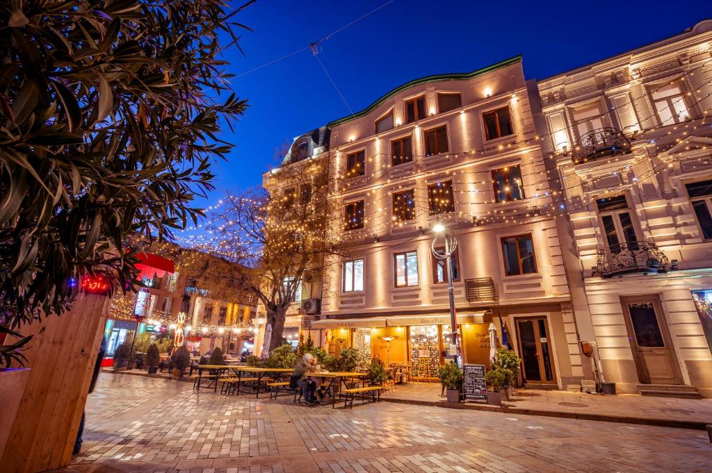 Orbeliani Red Line, Tbilisi
