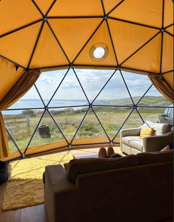 Glamping Pod - Sleeps 4 - Pets - Parking, Pendine