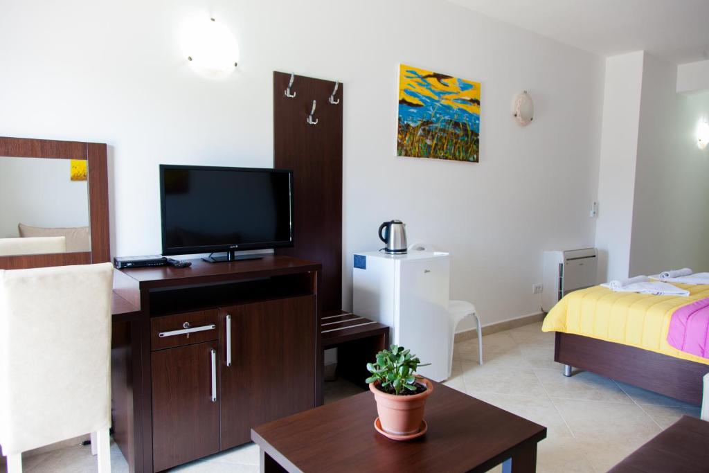 Apartments Art - 5