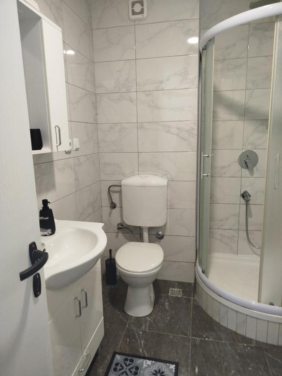 Scandi studio apartment Sarajevo - 3