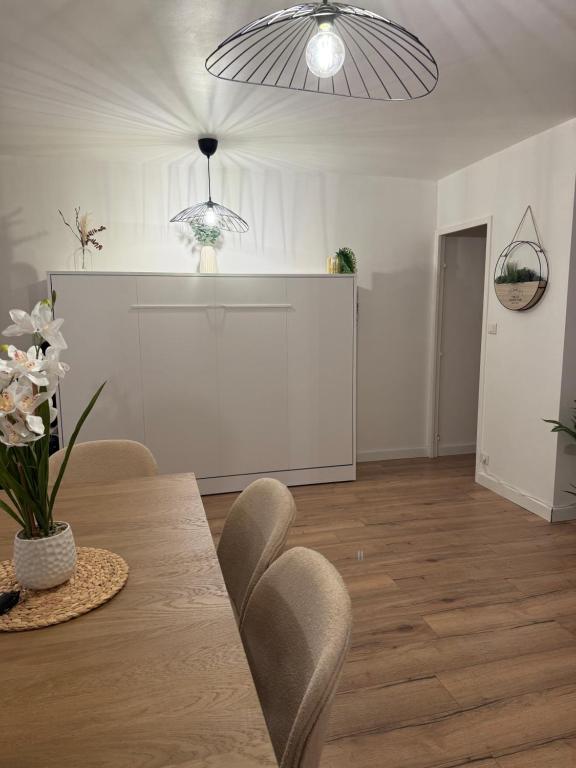 Appartement 50m2, résidence privée avec piscine, tennis et à 100 m de la plage - 5