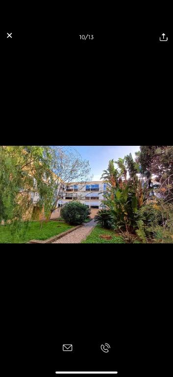 Appartement 50m2, résidence privée avec piscine, tennis et à 100 m de la plage - 2