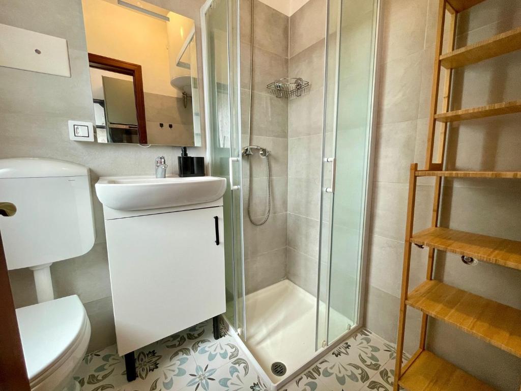 Adorable studio with shared pool - 5