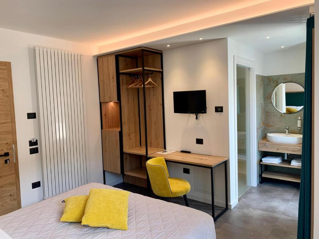 Hotel Alla Perla - 4