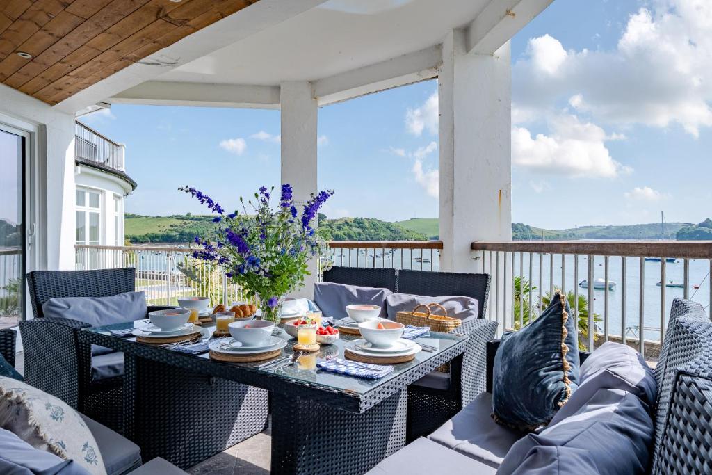 No 12 The Salcombe, Salcombe