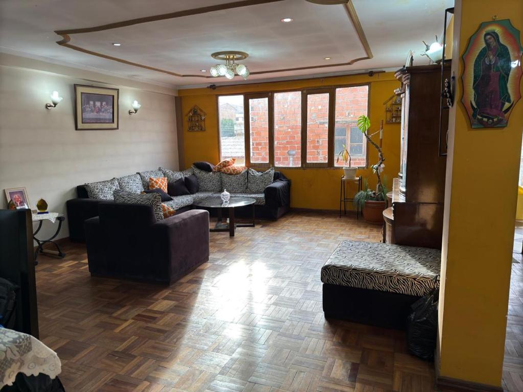 Departamento confortable espacioso - 2