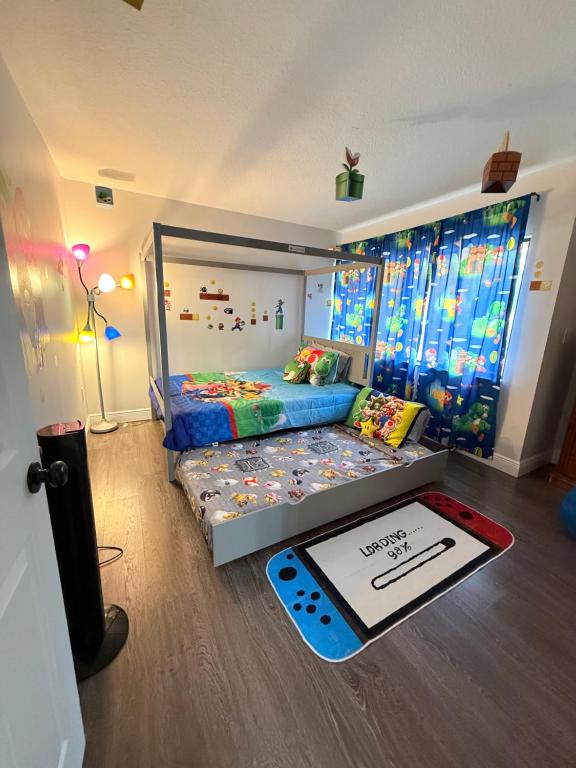 Central Hub, Orlando