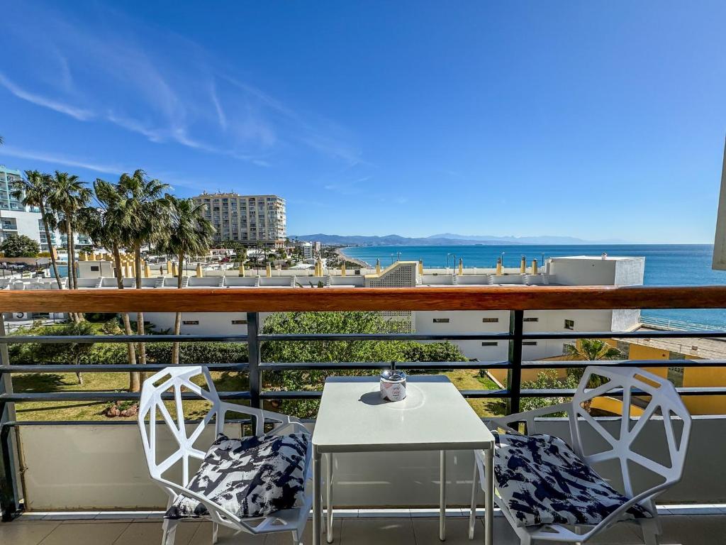 Studio in Playamar near Beach & Promenade - 5