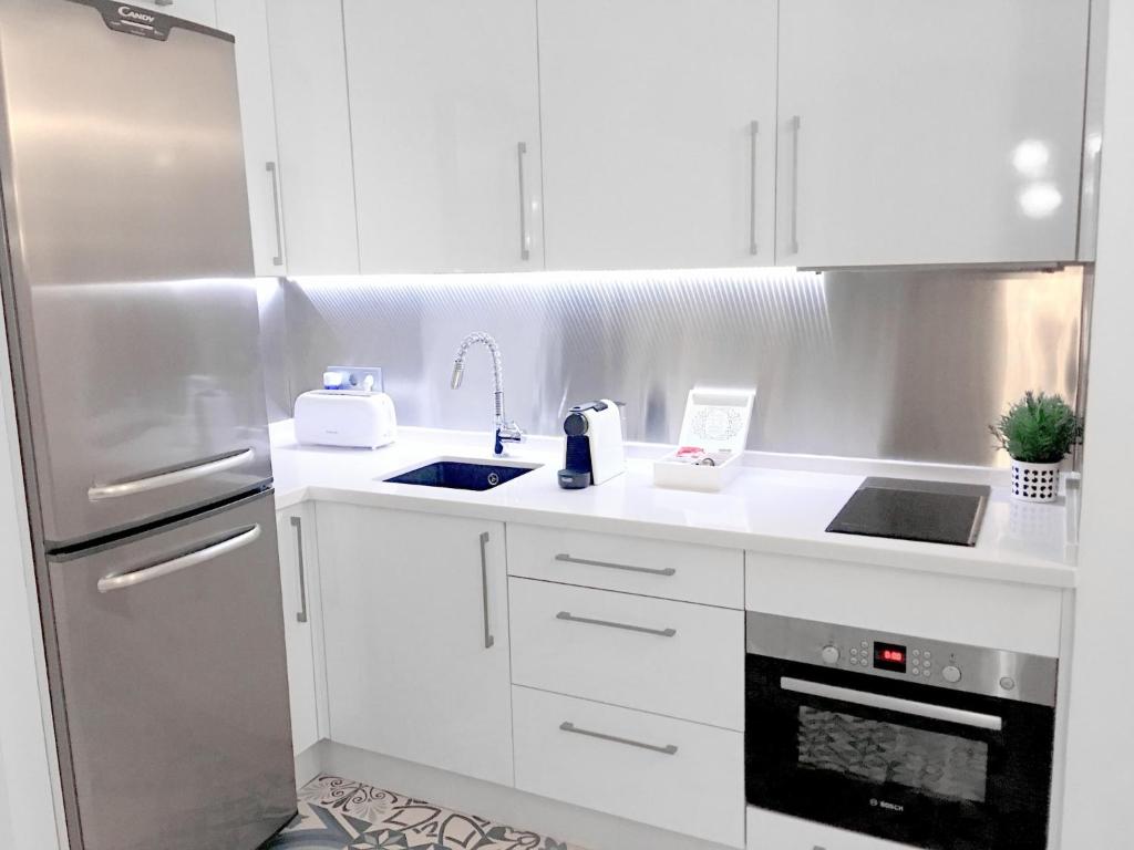 Apartment in Torremolinos with Beach Lift - 3