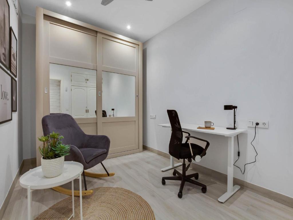 Apartment in La Carihuela near the Beach - 4
