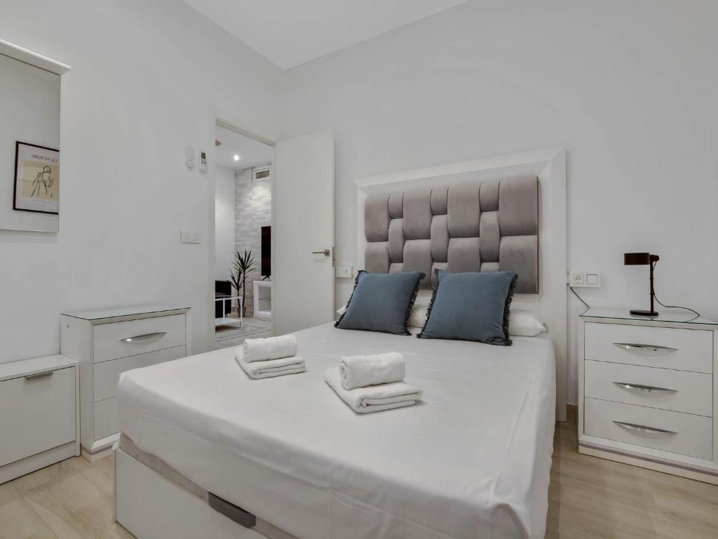 Apartment in La Carihuela near the Beach - 2