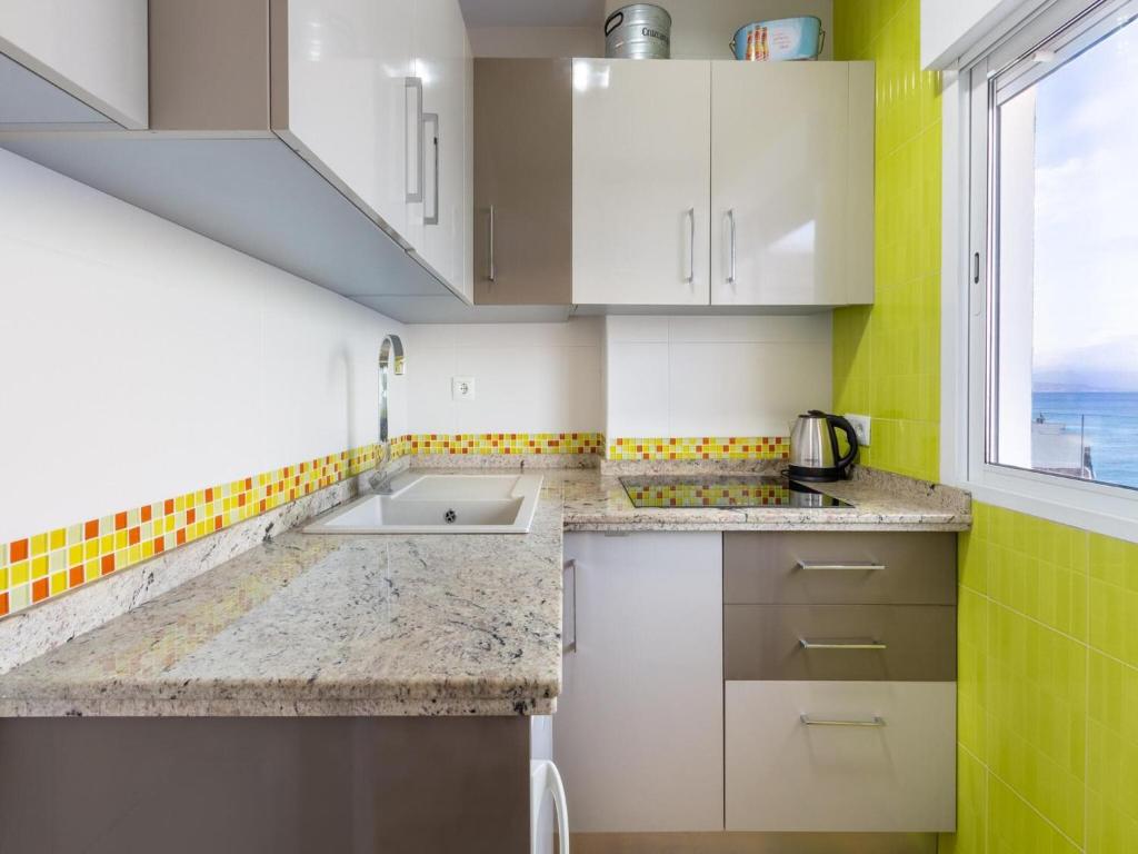 Apartment in Torremolinos with Sea Views - 2