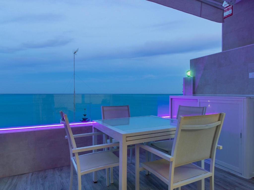 Apartment in Torremolinos with Sea Views - 4