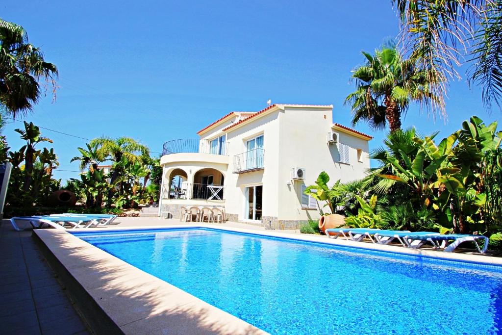 Estrella - holiday home with stunning views and private pool in Benissa - 4