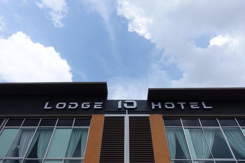 Lodge 10 Hotel photo