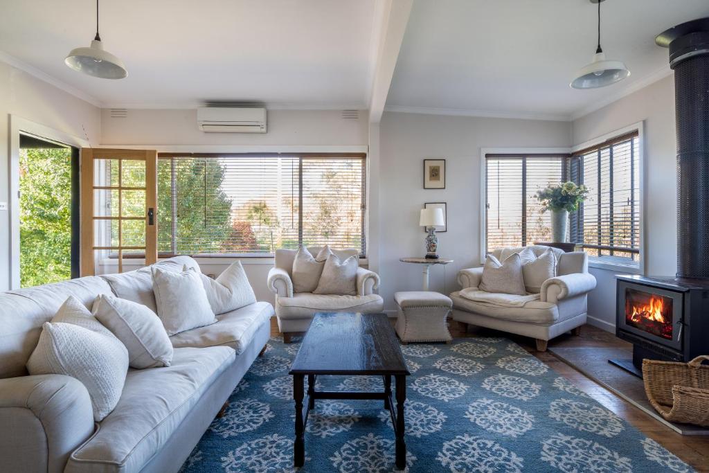 Serenity in Red Hill - Winery Bliss & Coastal Beauty, Red Hill South