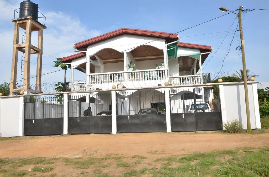 Eclair appart!, Kribi