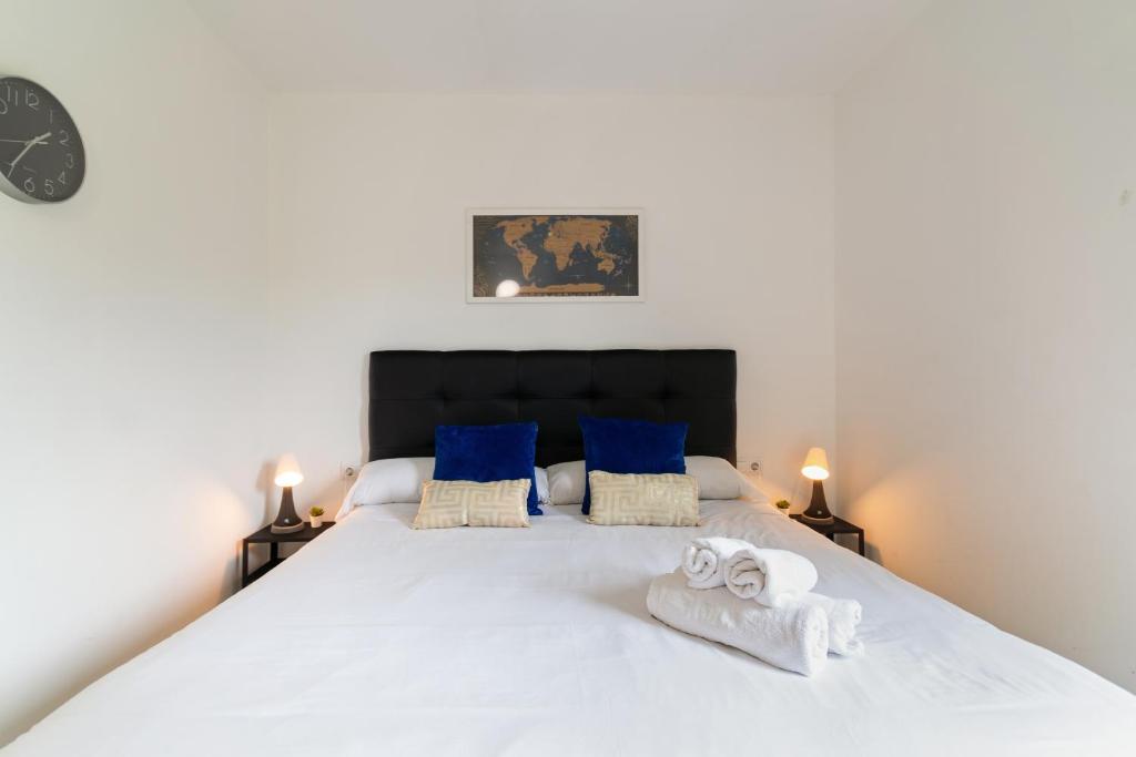 Fira Suites - Habitaciones privadas en Apartamento compartido - 2