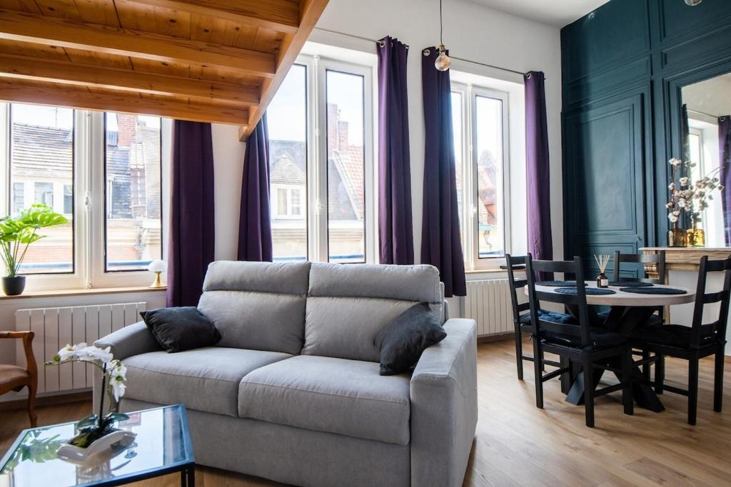 Elegant Studio with Mezzanine - amazing location, Lille