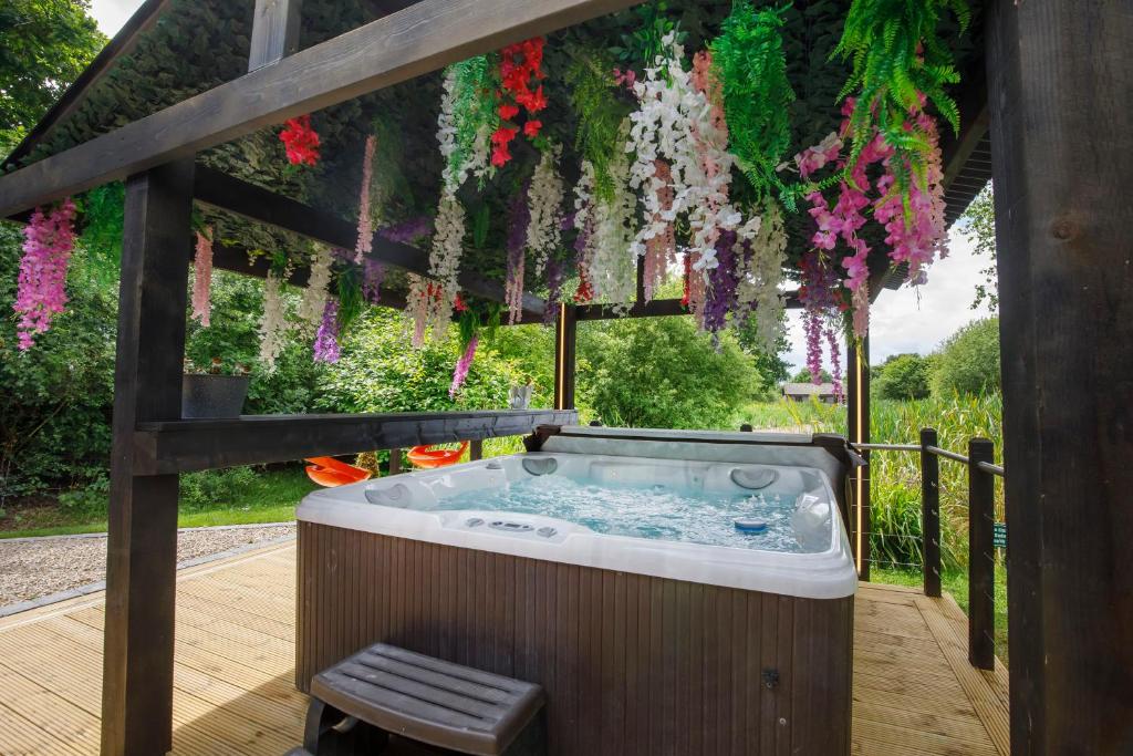 Oakwood Lodges with Hot tubs York, Skipwith