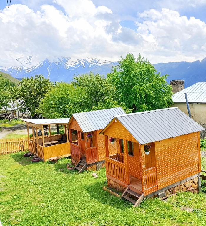 Gugas cottage in Lakhiri, Lakhiri