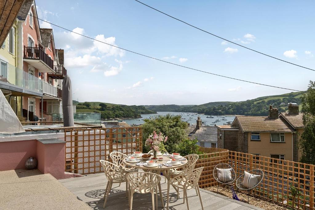 Knots Landing, Salcombe, Salcombe