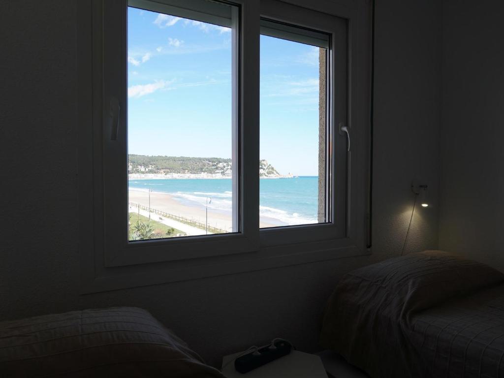 Apartamento junto al mar en L'Estartit con piscina - ES-323-83 - 4
