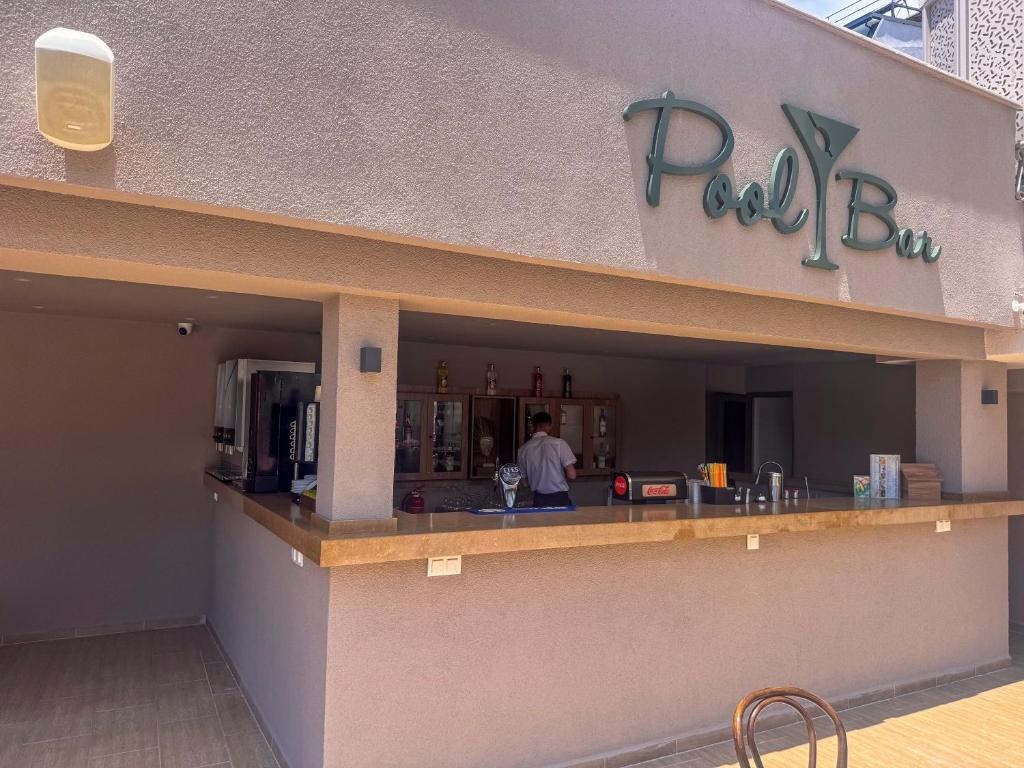 Parador Sky Hotel All Inclusive — Restaurant & bars in Alanya
