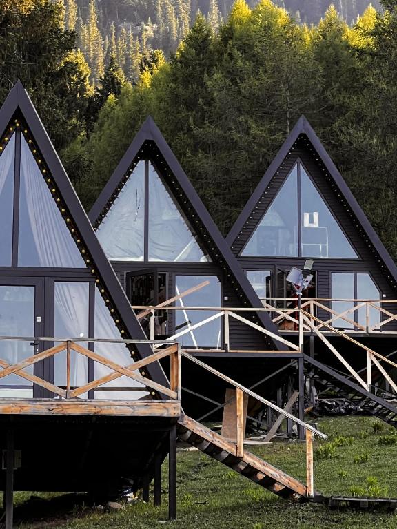 Zhyluu Suu Resort BozUchuk, Novovoznesenovka